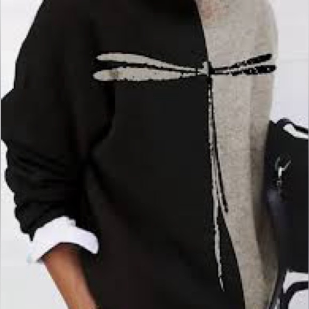 New!!!Black and Cream Colorblock Dragonfly Sweater. Size Small